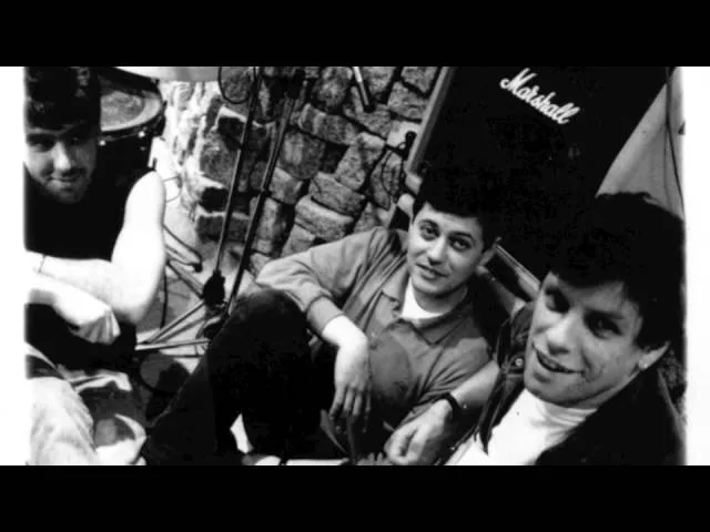 Xutos & Pontapés – Cordas e Correntes
